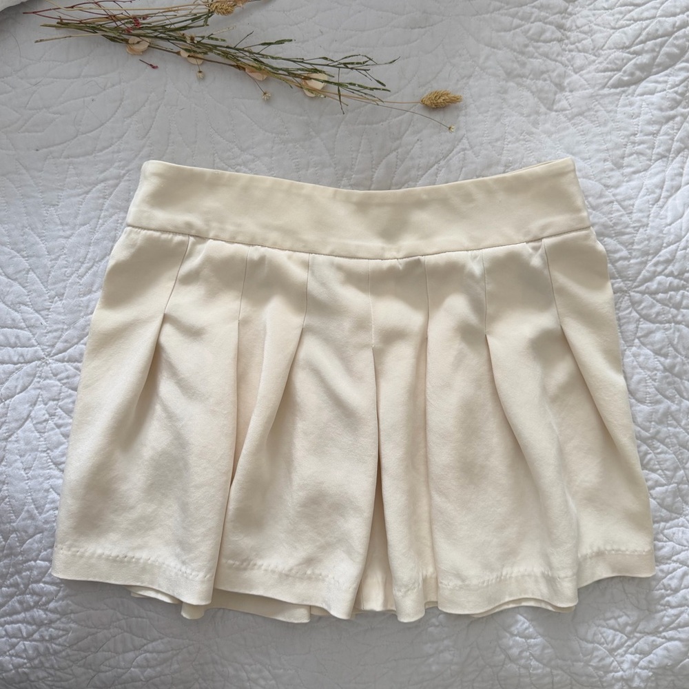 Alice + Olivia Cream Skater Skirt